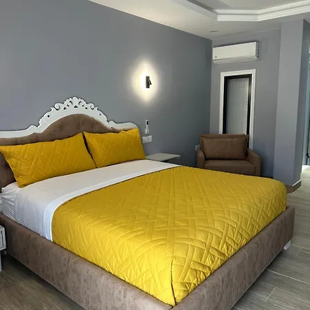 Sea Breeze Apartment *