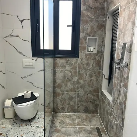 Sea Breeze Apartamento Himare