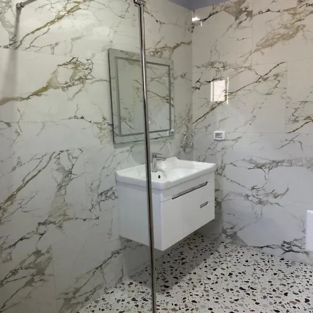 Sea Breeze Apartment Himare